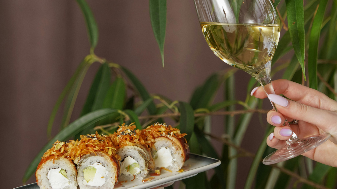 Maridajes Inesperados: Cómo Combinar Vinos con Platos que Nunca Imaginaste